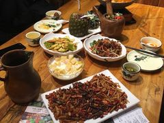 思茅酸汤鱼片-老滇山寨•云南特色菜•地方菜•民族风情歌舞表演(金碧店)