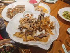 -头上红煨盐鸡·非遗院子餐厅
