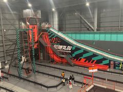 -极限PLAY运动娱乐新世界·团建派对潮玩休闲馆·室内蹦极高空游乐园