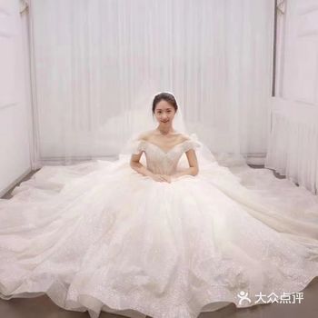 遇到自己喜欢的婚纱真的很难(//∇//)