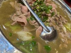 -谢老五跷脚牛肉·非遗传承店