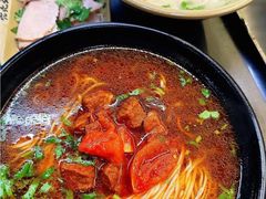 -亮亮面馆(经六路店)