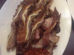 -老鼎万春卤菜(五代传承创始老店)