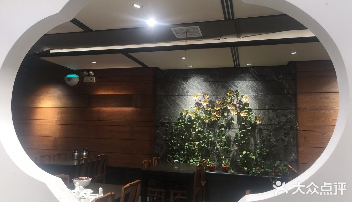 果然名不虚传。这里离我们住的河南鸿元酒店很近