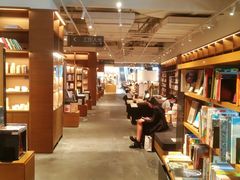-茑屋书店(天目里店)