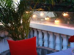 -弦月窗LUNETTE BY AMANDA(复兴路店)