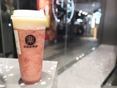 草莓桃子酪酪-LELECHA乐乐茶(新街口大洋店)