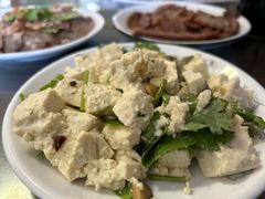 皮蛋豆腐-四条包子(古城街店)