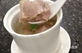 Braised Pork Ribs in Round Bowl