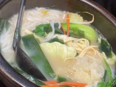 -灵芝妹子海鲜米线(瓦房店新玛特店)