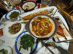 -香山湖家家宴(中山陵店)