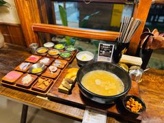 -银米·云南传统过桥米线(双廊黑金冠店)