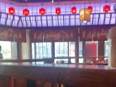 -先启半步颠小酒馆(白麓里店)