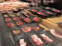 -钱小奴海鲜自助黑金店(杭州滨江龙湖店)