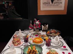 -Mogul Eatery·大亨餐酒馆