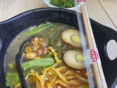 -桂在香知桂林米粉(红博中央公园店)