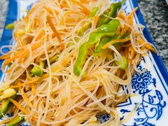-马克力木手抓炕锅烤羊肉(盐湖一小区店)