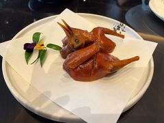 脆皮乳鸽-名佳荟