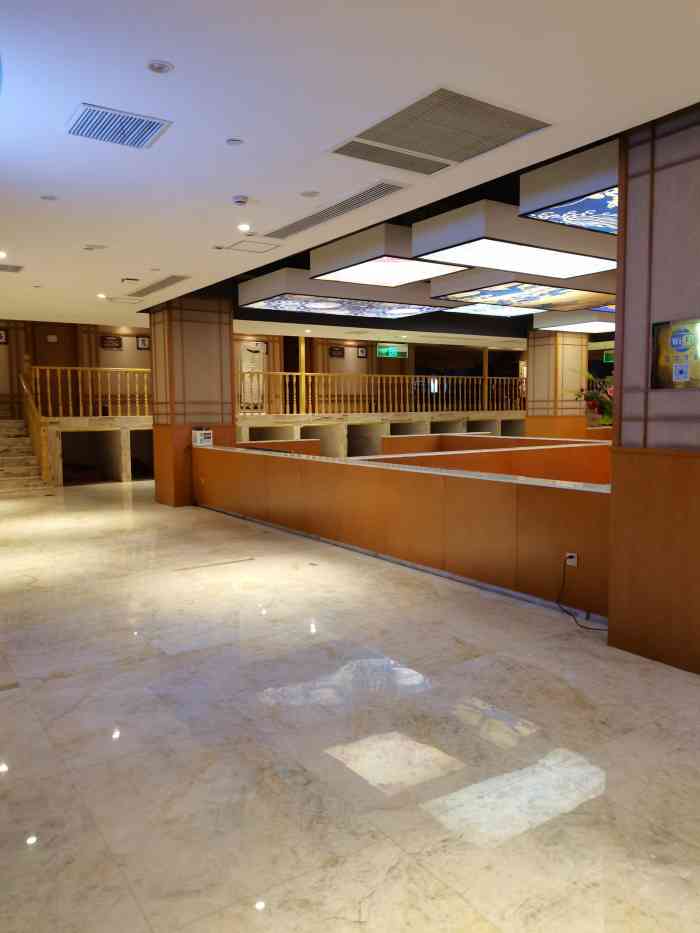 天御汤泉汗蒸会馆-"里面伙食差了,其它环境给力,娃玩的开心,.