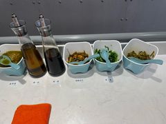 -灵芝妹子海鲜米线(劳动公园店)