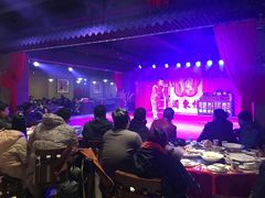 -关东情主题文化演艺餐厅