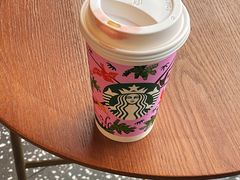 -星巴克(上海虹桥新天地二店)