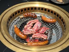 -山川小町·极番烧肉(新地假日广场店)