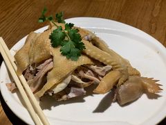 招牌手撕盐焗鸡-金苑酒家·客家菜·广东老字号(万象店)