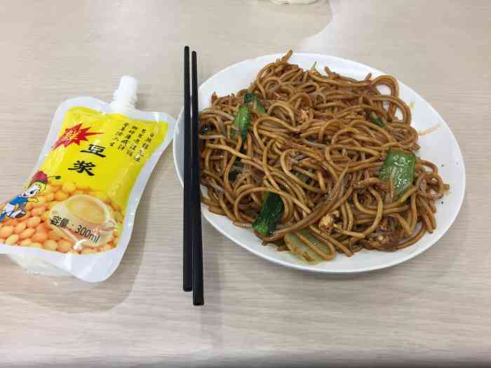 上海第二工业大学西食苑-"一般吧 只能说能吃 价格还行 学校食堂要.