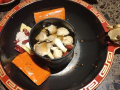 菌汤鸳鸯锅-椒香城门口重庆老火锅(宝安固戍店)