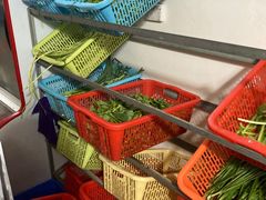 -黄记四更烤乳猪店