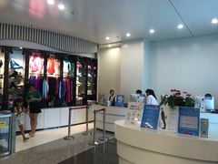 -冰纷万象滑冰场(深圳万象城店)