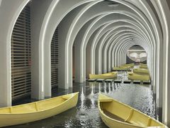-涨巢·潮玩水疗局