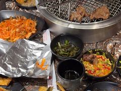 -啊美丽炭火烤肉(滑翔一店)