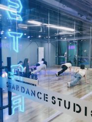 -STAR舞蹈工作室