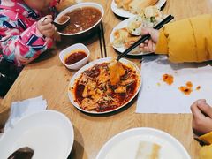 -三好食堂(煎饺·馄饨·肉饼米线·盛世广场店)