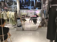 -美丽衣橱(春熙路店)