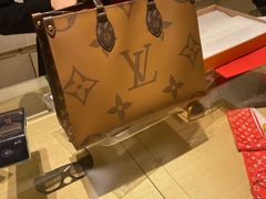 -LV路易威登(王府井半岛酒店)