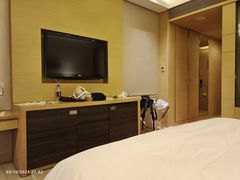 -广州花都皇冠假日酒店