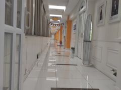 -西安小天鹅艺术团(曲江Alice店)