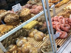 -焙丽拾光(麦凯乐直营店)