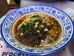 -渝之汇牛肉豌杂面