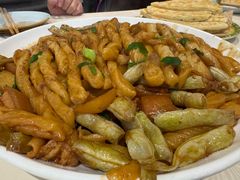 -何适山庄 ·可团建(水长城P2停车场店)