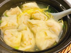 蟹粉小馄饨-馋三尺蟹粉小笼(人民广场店)