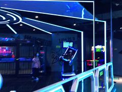 -世代星球·保龄球·镭战真人CS·团建(杨浦店)