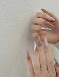 -赢韵美甲美睫瑞士净斑中心