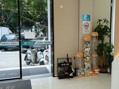-华齿口腔·矫正种植中心(松江环城路店)