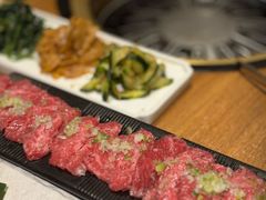 -炼火烤肉店