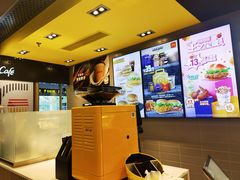 -麦当劳(轻轨曹杨路店)