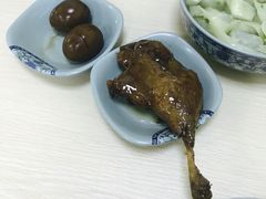酱鸭腿-顶巧鸡汤馄饨(虹口总店)
